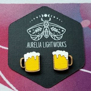 🍺 Laser cut wood beer mug stud earrings